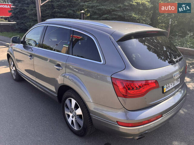 Сірий Ауді Ку 7, об'ємом двигуна 3 л та пробігом 159 тис. км за 19999 $, фото 3 на Automoto.ua