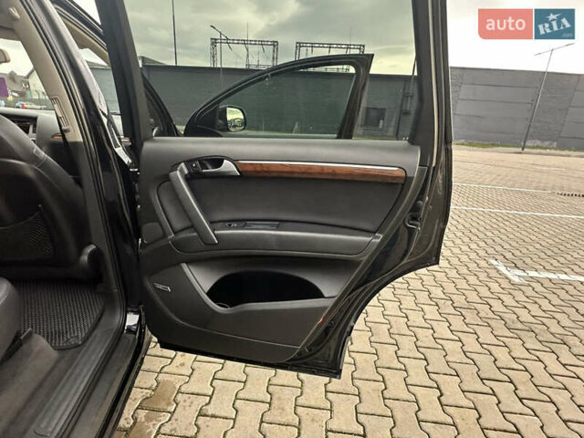 Серый Ауди Ку 7, объемом двигателя 3 л и пробегом 212 тыс. км за 14200 $, фото 32 на Automoto.ua