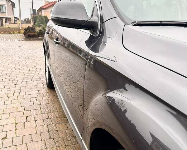 Серый Ауди Ку 7, объемом двигателя 3 л и пробегом 250 тыс. км за 9999 $, фото 4 на Automoto.ua