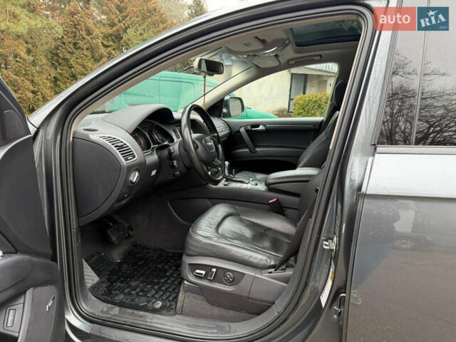 Серый Ауди Ку 7, объемом двигателя 2.97 л и пробегом 175 тыс. км за 18300 $, фото 23 на Automoto.ua