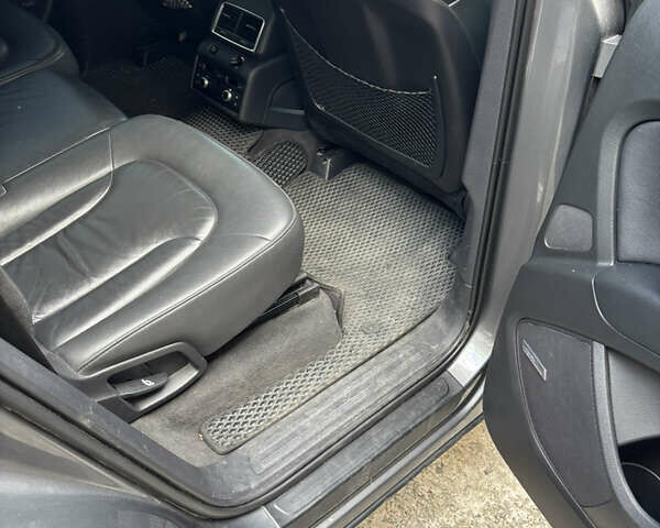 Сірий Ауді Ку 7, об'ємом двигуна 3 л та пробігом 220 тис. км за 12900 $, фото 5 на Automoto.ua