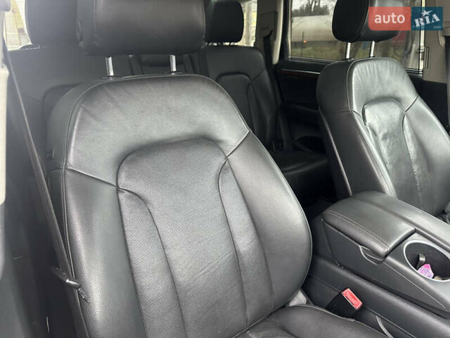 Серый Ауди Ку 7, объемом двигателя 3 л и пробегом 274 тыс. км за 14999 $, фото 30 на Automoto.ua