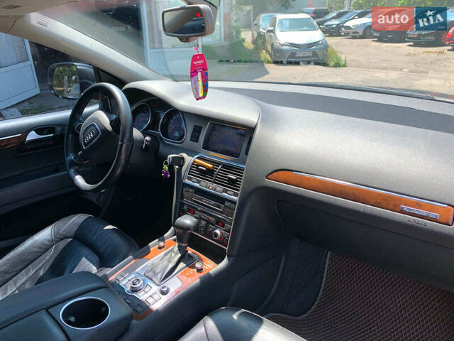 Серый Ауди Ку 7, объемом двигателя 3 л и пробегом 237 тыс. км за 12440 $, фото 25 на Automoto.ua
