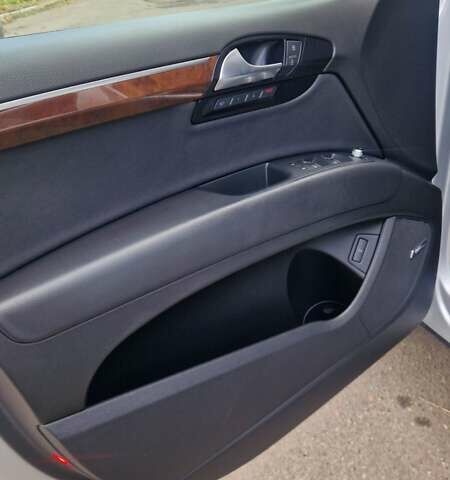 Серый Ауди Ку 7, объемом двигателя 3 л и пробегом 327 тыс. км за 17000 $, фото 20 на Automoto.ua