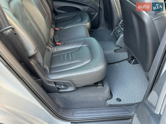 Сірий Ауді Ку 7, об'ємом двигуна 3 л та пробігом 143 тис. км за 14700 $, фото 23 на Automoto.ua