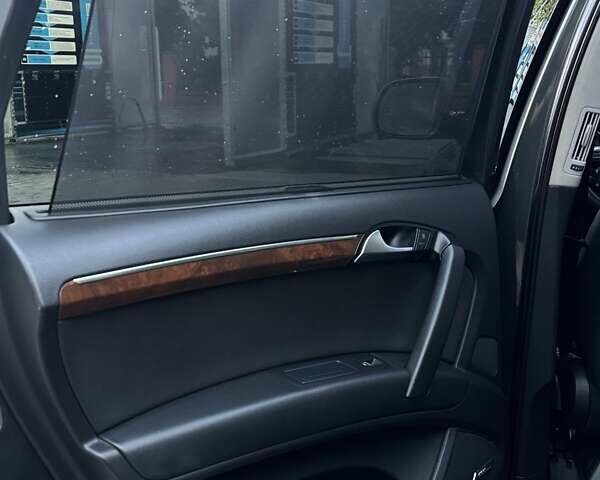 Серый Ауди Ку 7, объемом двигателя 2.97 л и пробегом 357 тыс. км за 18500 $, фото 22 на Automoto.ua