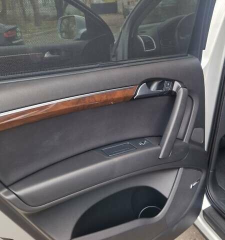 Серый Ауди Ку 7, объемом двигателя 3 л и пробегом 327 тыс. км за 17000 $, фото 25 на Automoto.ua