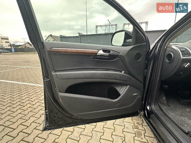 Серый Ауди Ку 7, объемом двигателя 3 л и пробегом 212 тыс. км за 14200 $, фото 29 на Automoto.ua