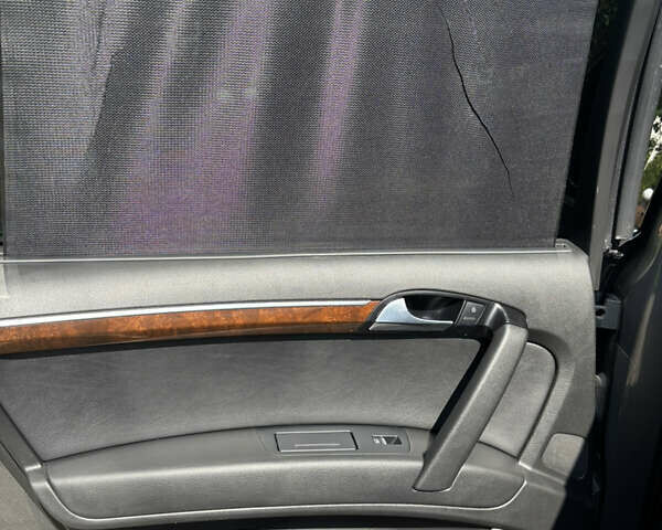 Сірий Ауді Ку 7, об'ємом двигуна 3 л та пробігом 220 тис. км за 12900 $, фото 11 на Automoto.ua