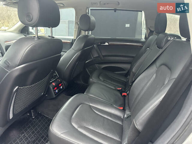 Серый Ауди Ку 7, объемом двигателя 3 л и пробегом 274 тыс. км за 14999 $, фото 38 на Automoto.ua