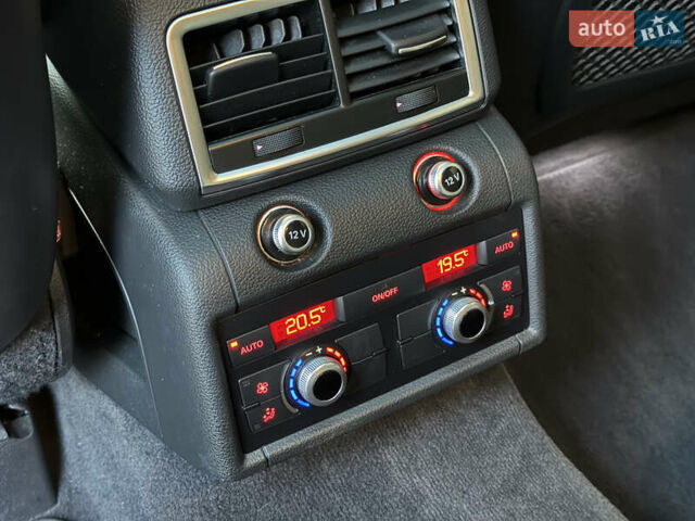 Серый Ауди Ку 7, объемом двигателя 3 л и пробегом 200 тыс. км за 13000 $, фото 42 на Automoto.ua