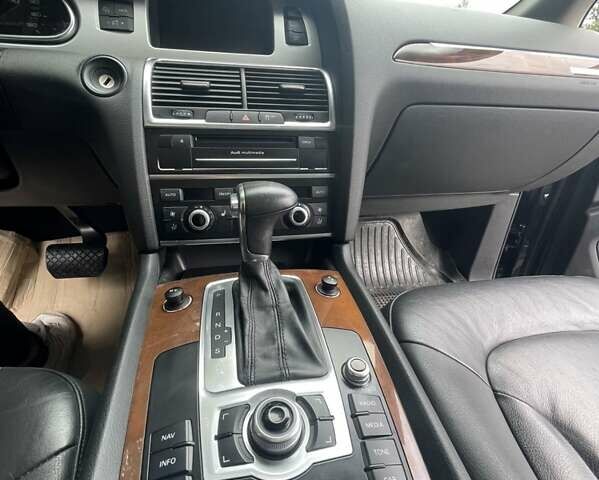Серый Ауди Ку 7, объемом двигателя 3 л и пробегом 182 тыс. км за 18500 $, фото 46 на Automoto.ua