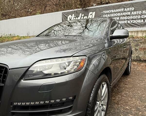 Серый Ауди Ку 7, объемом двигателя 2.97 л и пробегом 275 тыс. км за 19990 $, фото 7 на Automoto.ua