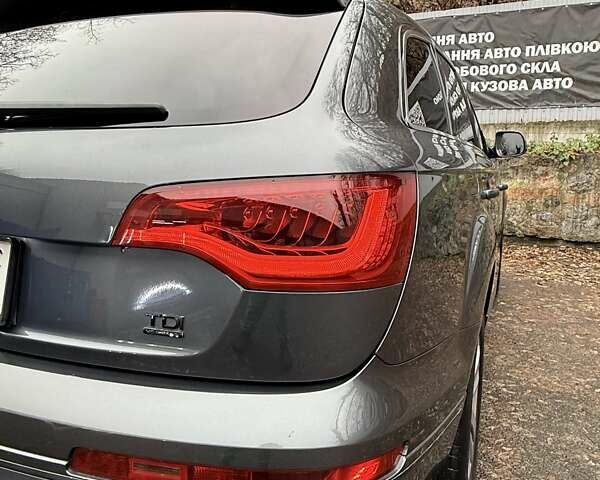 Серый Ауди Ку 7, объемом двигателя 2.97 л и пробегом 275 тыс. км за 19990 $, фото 16 на Automoto.ua