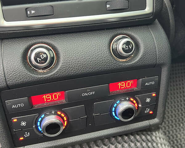 Сірий Ауді Ку 7, об'ємом двигуна 3 л та пробігом 164 тис. км за 15000 $, фото 10 на Automoto.ua