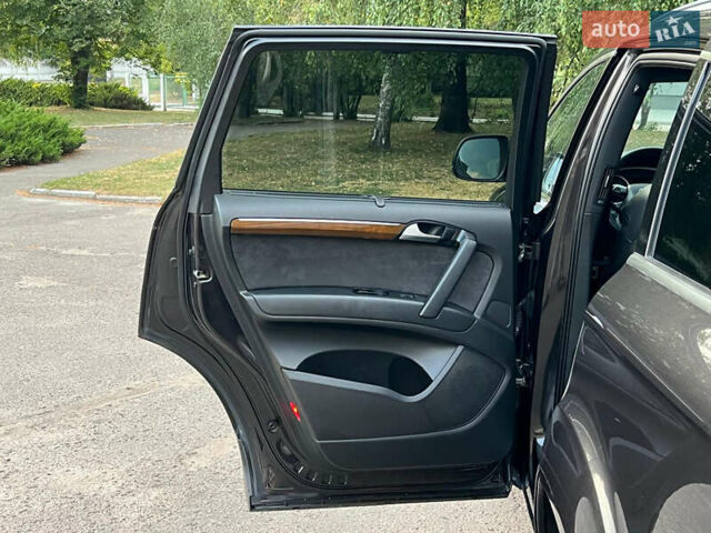 Сірий Ауді Ку 7, об'ємом двигуна 3 л та пробігом 440 тис. км за 16300 $, фото 13 на Automoto.ua