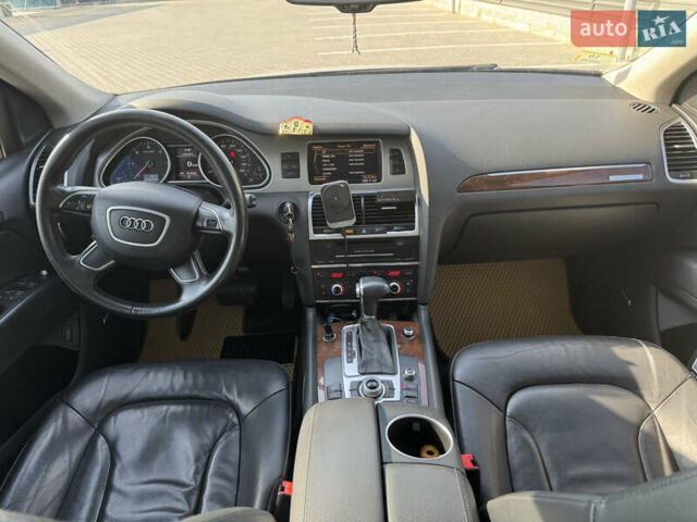Ауди Ку 7 2013 в Николаеве на Automoto.ua Серый Ауди Ку 7, объемом двигателя 2.97 л и пробегом 258 тыс. км за 17000 $, фото 9 на Automoto.ua