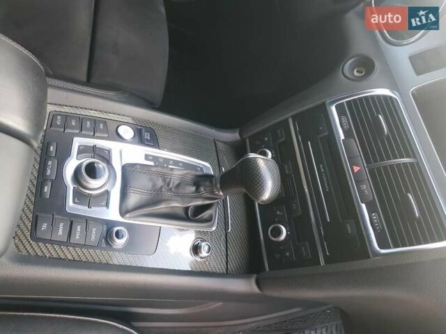 Серый Ауди Ку 7, объемом двигателя 3 л и пробегом 298 тыс. км за 22000 $, фото 16 на Automoto.ua
