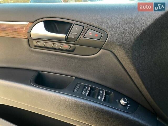 Сірий Ауді Ку 7, об'ємом двигуна 2.97 л та пробігом 245 тис. км за 16600 $, фото 11 на Automoto.ua