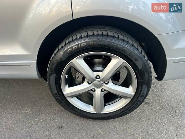 Сірий Ауді Ку 7, об'ємом двигуна 2.97 л та пробігом 257 тис. км за 19999 $, фото 25 на Automoto.ua