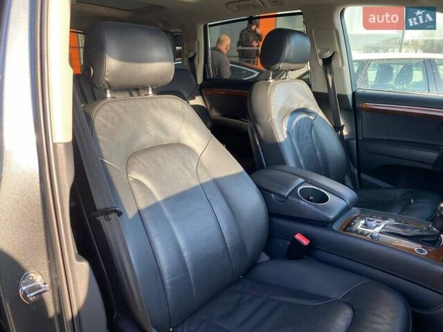 Сірий Ауді Ку 7, об'ємом двигуна 2.97 л та пробігом 245 тис. км за 16600 $, фото 25 на Automoto.ua