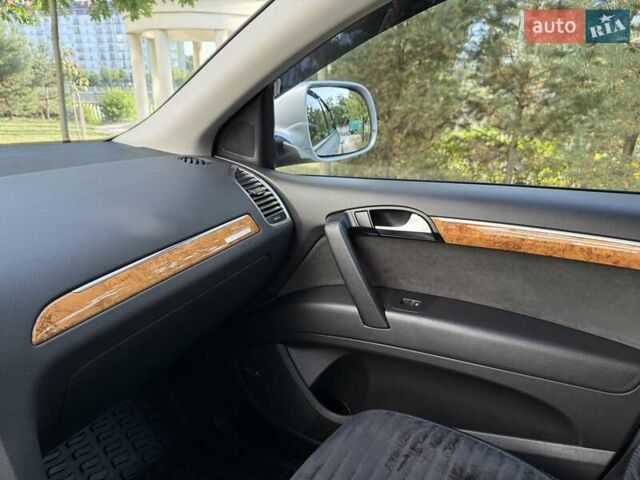 Сірий Ауді Ку 7, об'ємом двигуна 2.97 л та пробігом 176 тис. км за 28500 $, фото 25 на Automoto.ua