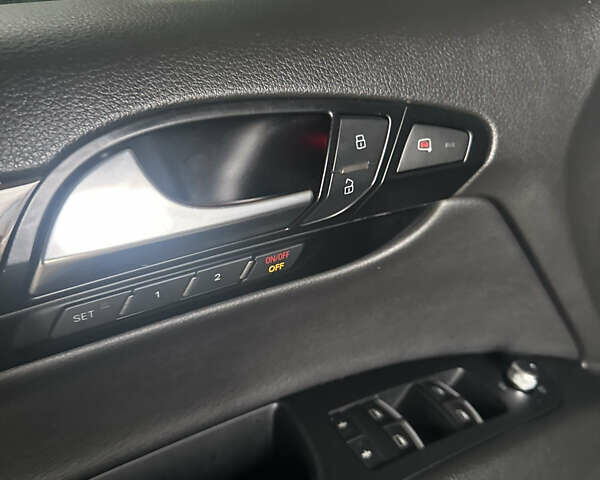 Ауди Ку 7 2013 в Самборе на Automoto.ua Серый Ауди Ку 7, объемом двигателя 3 л и пробегом 219 тыс. км за 12800 $, фото 24 на Automoto.ua