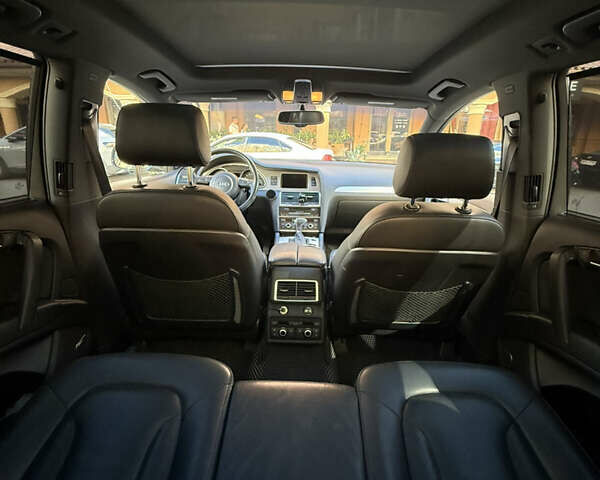Сірий Ауді Ку 7, об'ємом двигуна 3 л та пробігом 153 тис. км за 21500 $, фото 17 на Automoto.ua
