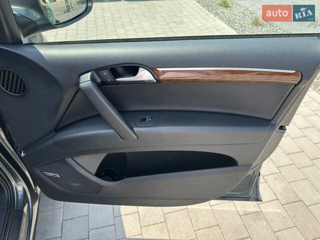 Ауди Ку 7 2013 в Хмельницком на Automoto.ua Серый Ауди Ку 7, объемом двигателя 2.97 л и пробегом 322 тыс. км за 20000 $, фото 23 на Automoto.ua