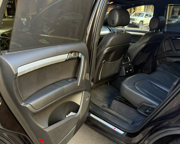 Сірий Ауді Ку 7, об'ємом двигуна 3 л та пробігом 153 тис. км за 21500 $, фото 14 на Automoto.ua