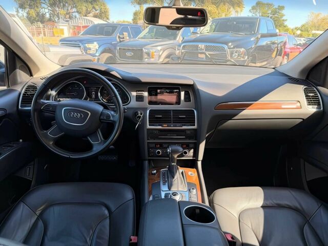 Сірий Ауді Ку 7, об'ємом двигуна 3 л та пробігом 81 тис. км за 10000 $, фото 6 на Automoto.ua