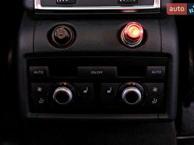 Серый Ауди Ку 7, объемом двигателя 3 л и пробегом 126 тыс. км за 12900 $, фото 51 на Automoto.ua