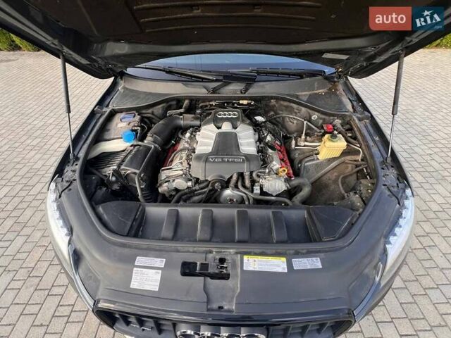 Сірий Ауді Ку 7, об'ємом двигуна 3 л та пробігом 185 тис. км за 19000 $, фото 12 на Automoto.ua