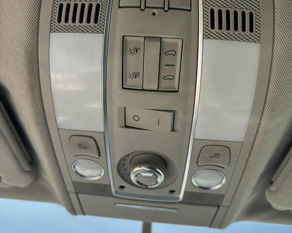 Ауди Ку 7 2013 в Хмельницком на Automoto.ua Серый Ауди Ку 7, объемом двигателя 2.97 л и пробегом 322 тыс. км за 20000 $, фото 20 на Automoto.ua