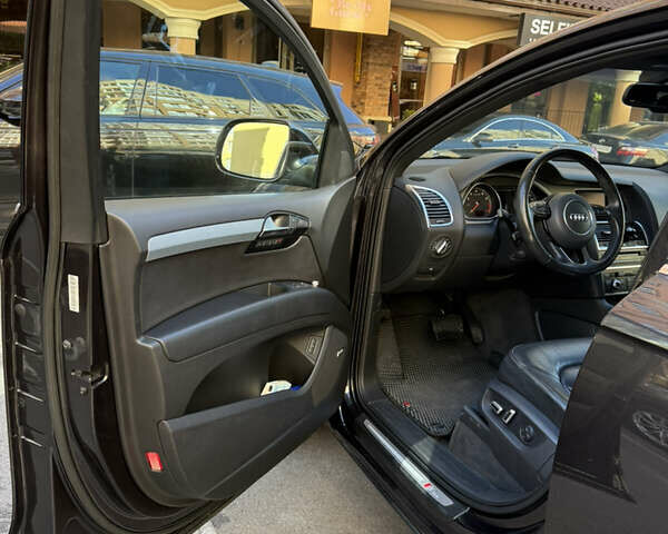 Сірий Ауді Ку 7, об'ємом двигуна 3 л та пробігом 153 тис. км за 21500 $, фото 7 на Automoto.ua