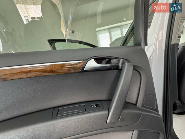 Серый Ауди Ку 7, объемом двигателя 3 л и пробегом 257 тыс. км за 17999 $, фото 52 на Automoto.ua