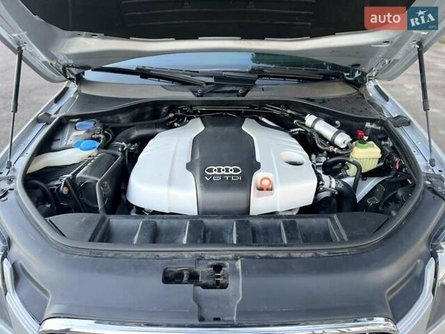 Сірий Ауді Ку 7, об'ємом двигуна 2.97 л та пробігом 257 тис. км за 19999 $, фото 23 на Automoto.ua
