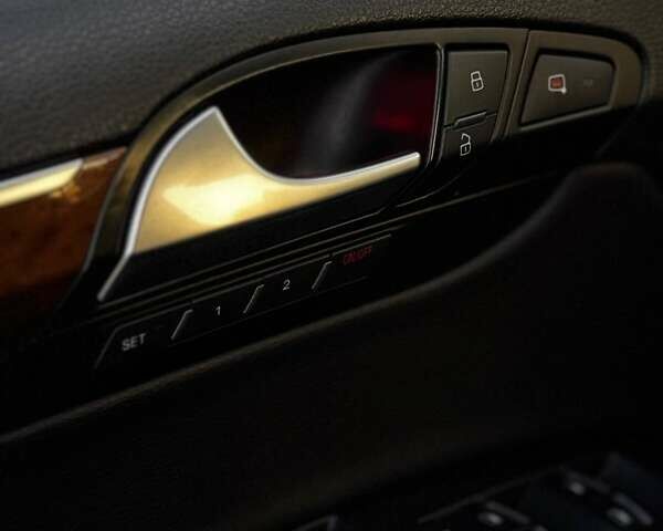 Сірий Ауді Ку 7, об'ємом двигуна 3 л та пробігом 300 тис. км за 15900 $, фото 10 на Automoto.ua