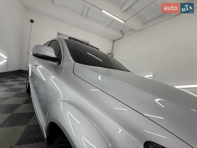 Сірий Ауді Ку 7, об'ємом двигуна 3 л та пробігом 257 тис. км за 17999 $, фото 67 на Automoto.ua