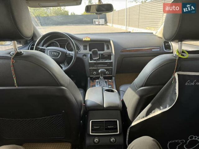 Ауди Ку 7 2013 в Николаеве на Automoto.ua Серый Ауди Ку 7, объемом двигателя 2.97 л и пробегом 258 тыс. км за 17000 $, фото 8 на Automoto.ua