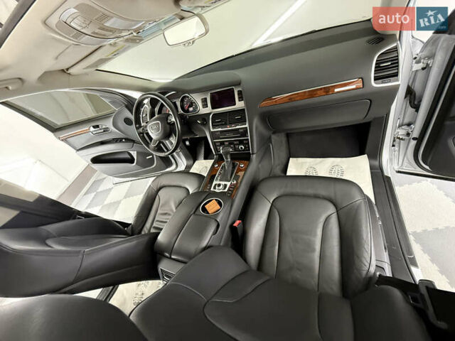 Сірий Ауді Ку 7, об'ємом двигуна 3 л та пробігом 257 тис. км за 17999 $, фото 33 на Automoto.ua
