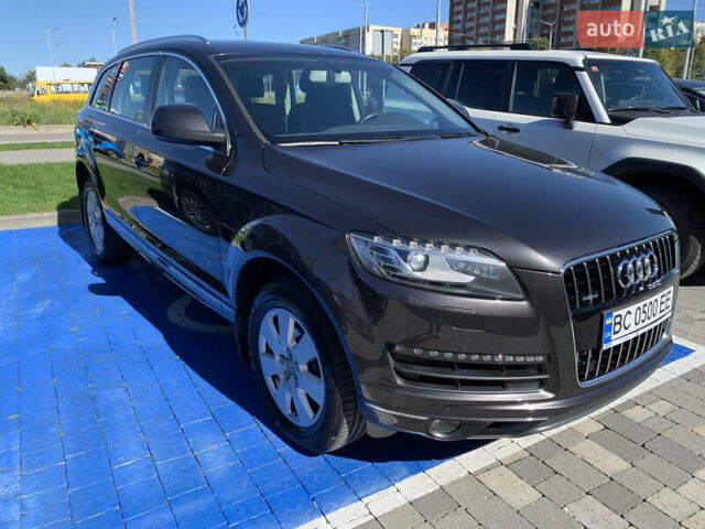 Ауди Ку 7 2013 в Львове на Automoto.ua Серый Ауди Ку 7, объемом двигателя 2.97 л и пробегом 113 тыс. км за 30000 $, фото 2 на Automoto.ua