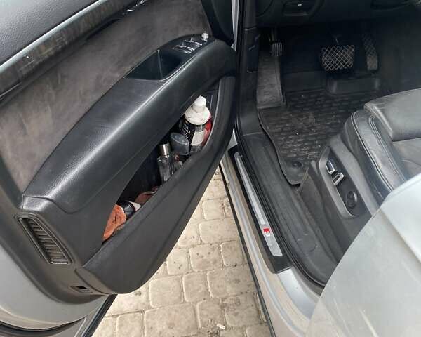 Сірий Ауді Ку 7, об'ємом двигуна 2.97 л та пробігом 200 тис. км за 12900 $, фото 12 на Automoto.ua