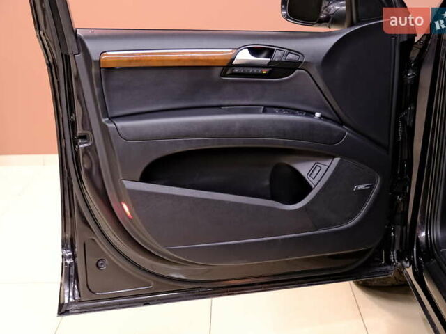 Серый Ауди Ку 7, объемом двигателя 3 л и пробегом 126 тыс. км за 12900 $, фото 32 на Automoto.ua