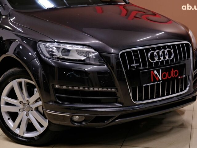 Серый Ауди Ку 7, объемом двигателя 3 л и пробегом 125 тыс. км за 12900 $, фото 2 на Automoto.ua