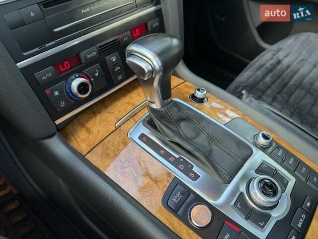 Сірий Ауді Ку 7, об'ємом двигуна 2.97 л та пробігом 176 тис. км за 28500 $, фото 24 на Automoto.ua