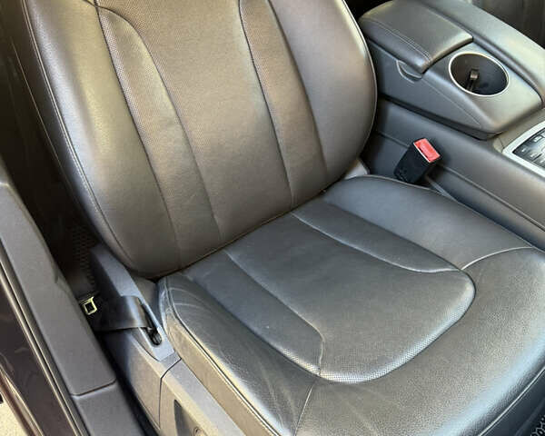 Сірий Ауді Ку 7, об'ємом двигуна 3 л та пробігом 153 тис. км за 21500 $, фото 11 на Automoto.ua