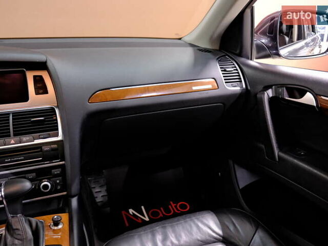 Серый Ауди Ку 7, объемом двигателя 3 л и пробегом 126 тыс. км за 12900 $, фото 53 на Automoto.ua