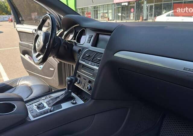 Сірий Ауді Ку 7, об'ємом двигуна 2.97 л та пробігом 154 тис. км за 16900 $, фото 19 на Automoto.ua