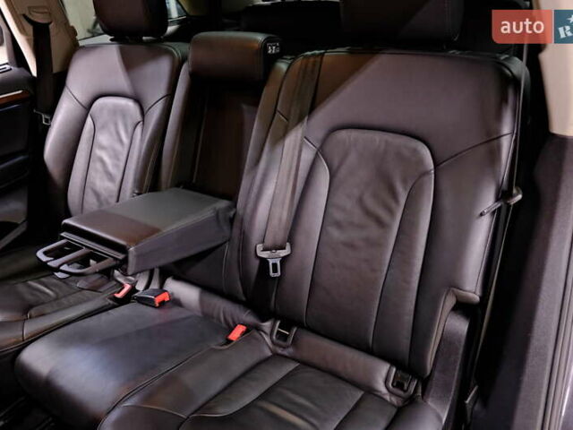 Серый Ауди Ку 7, объемом двигателя 3 л и пробегом 126 тыс. км за 12900 $, фото 40 на Automoto.ua